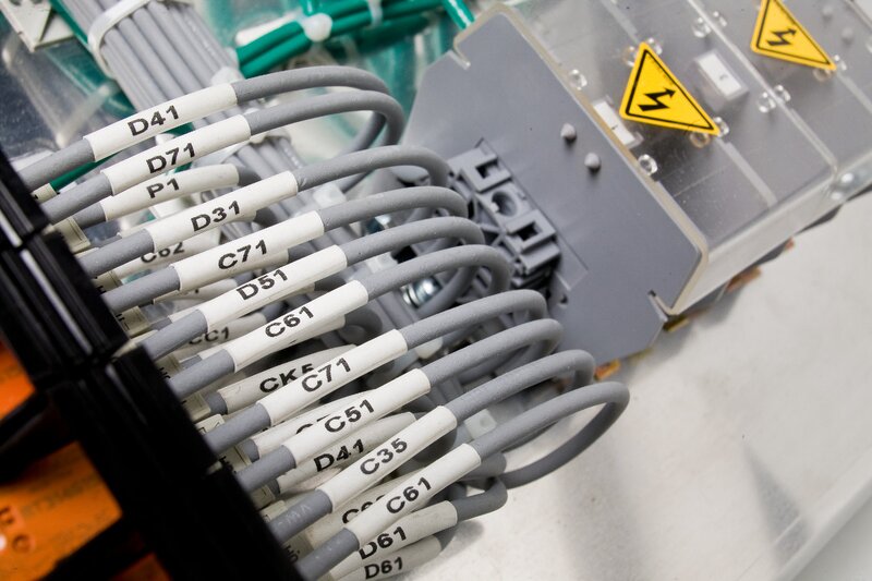 Ledningsmerker til maskin, KRYMP F/BBP33 11,15X25,4 HVIT R/1000 - Bilde 1