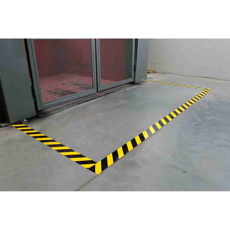 Gulvmerking, TOUGHSTRIPE GULVTAPE GUL/SVART 76,2MMX30M - Bilde 2